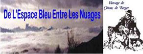 De l'Espace Bleu Entre les Nuages